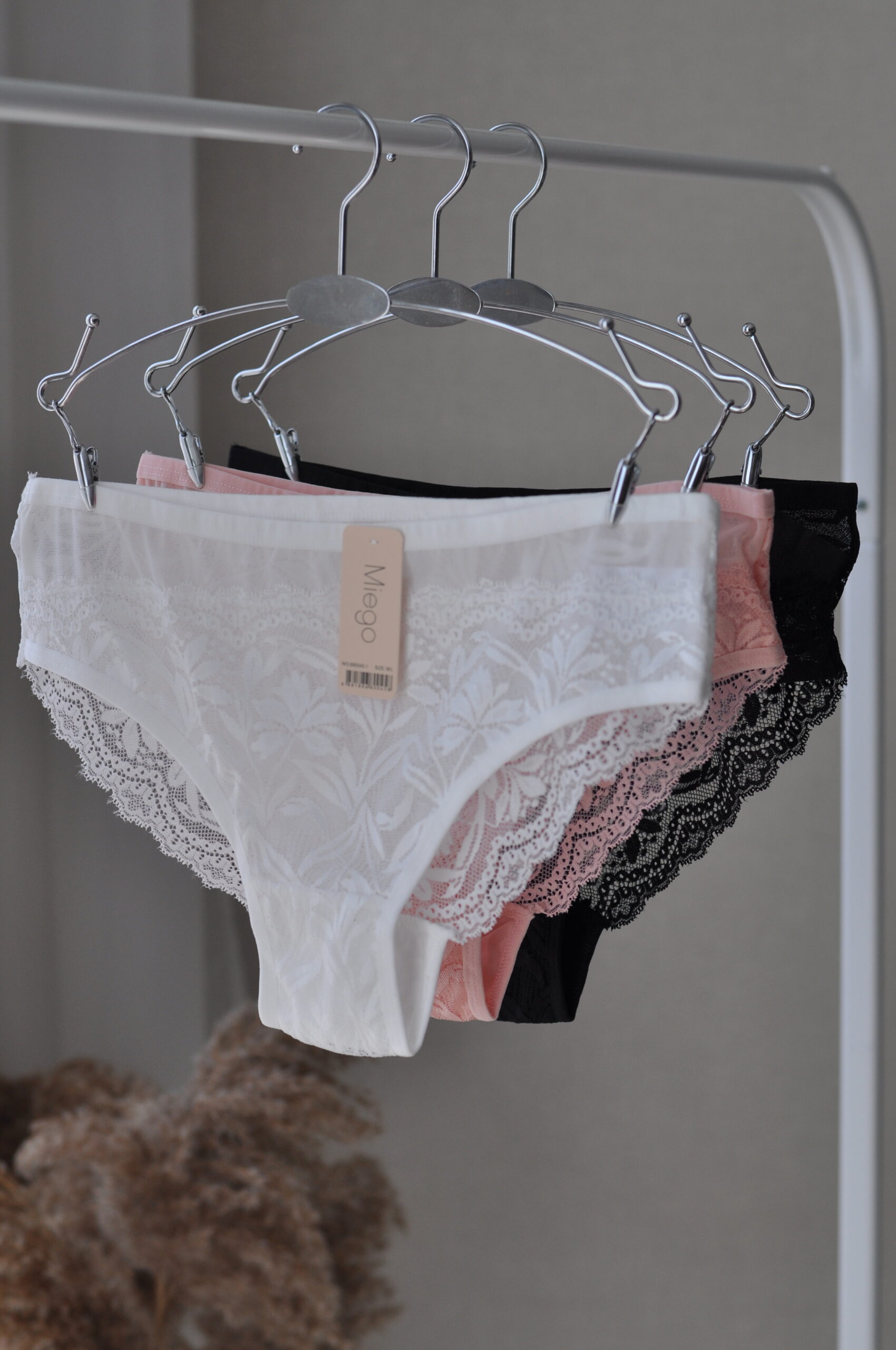 Сліпи сіточка з мереживом - Зображення 3